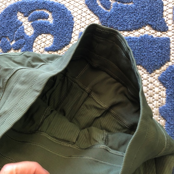 Lululemon studio pant 25" size 2 - Picture 5 of 8